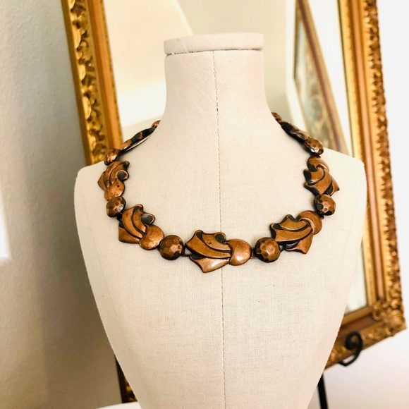 Vintage Copper Tone Unique Necklace - Picture 9 of 11